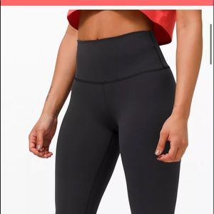 NWT black LULULEMON Wunder Under leggings